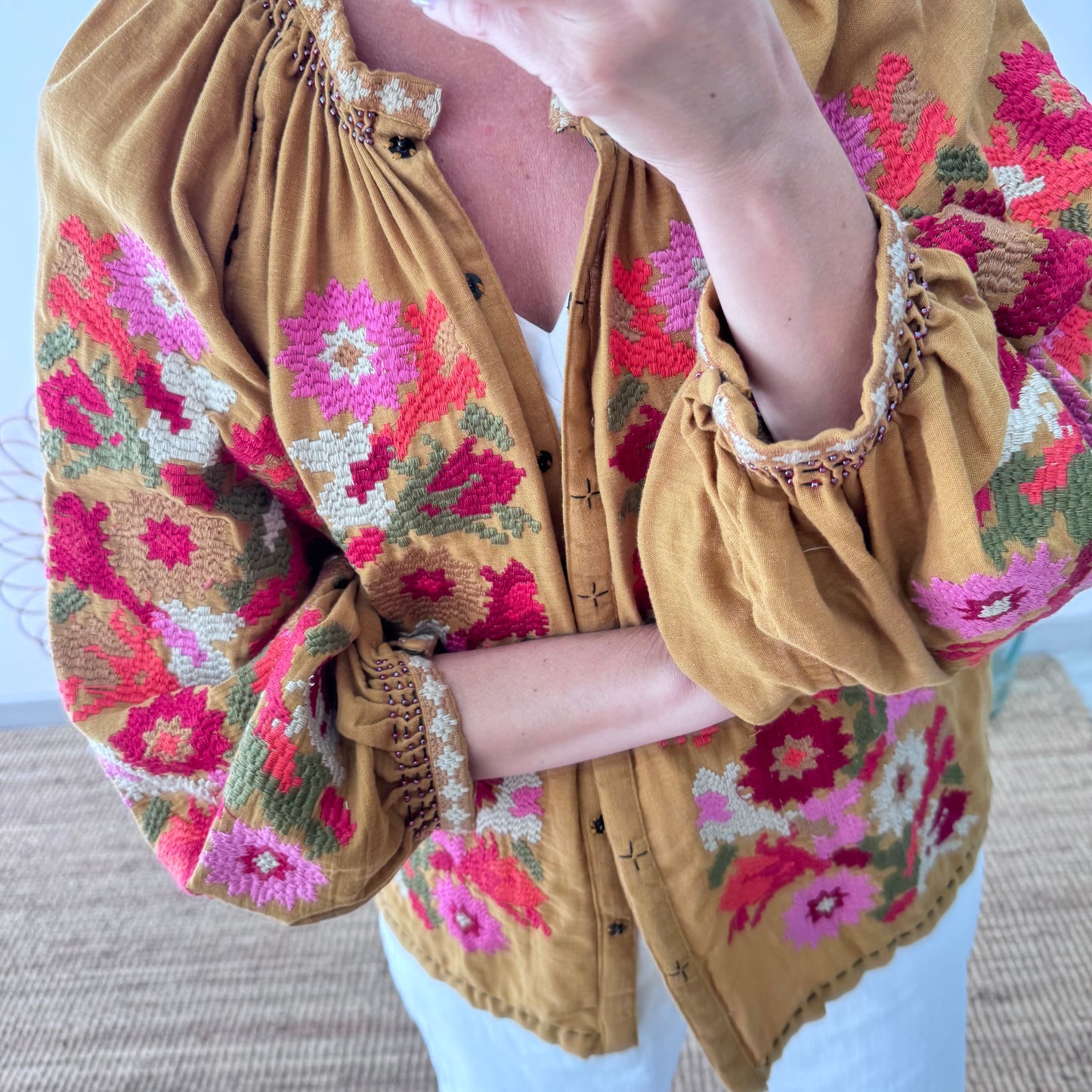 Chaqueta kimono corta mostaza bordados