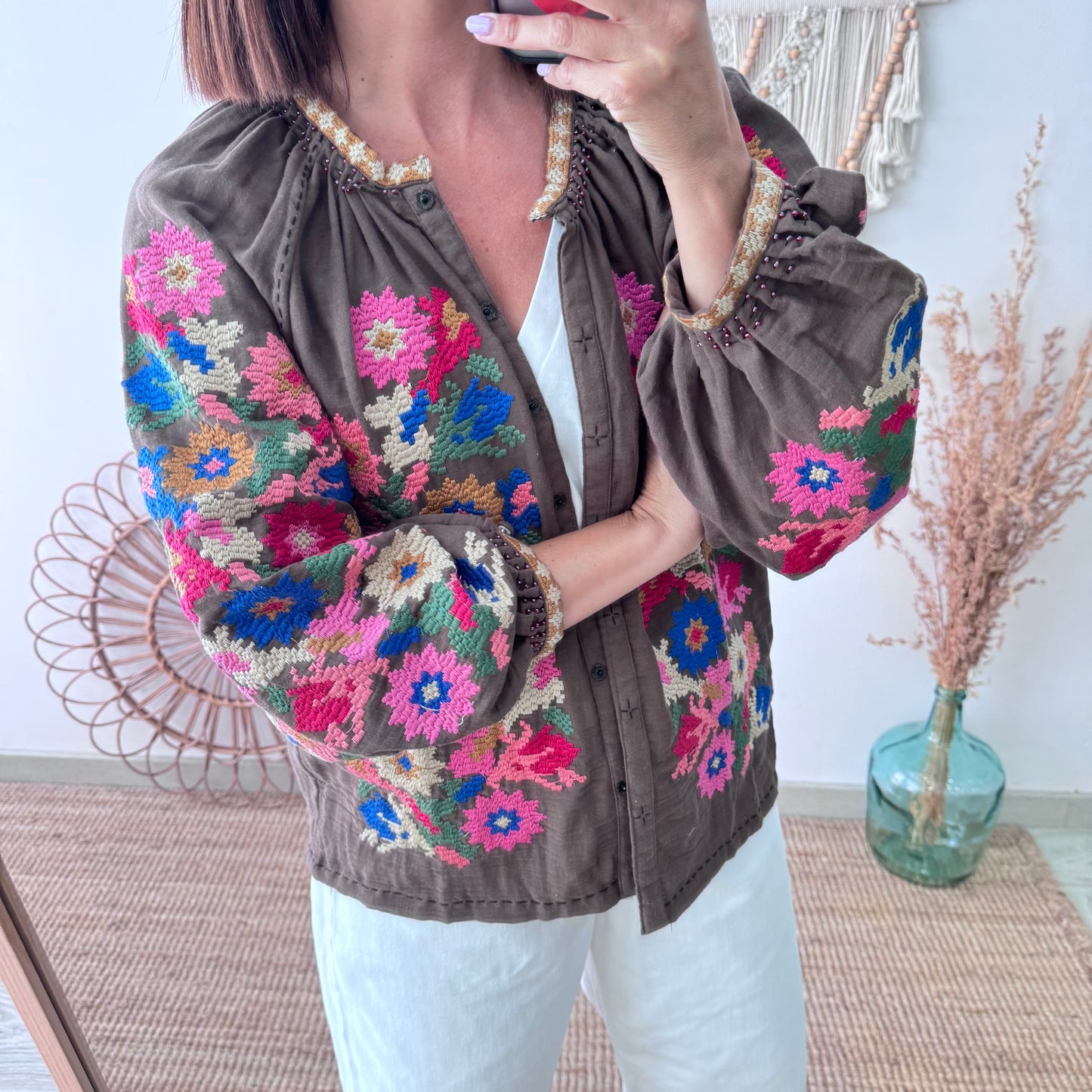 Chaqueta kimono corta marrón bordados