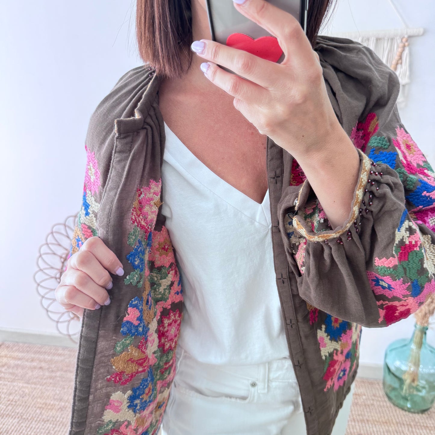 Chaqueta kimono corta marrón bordados