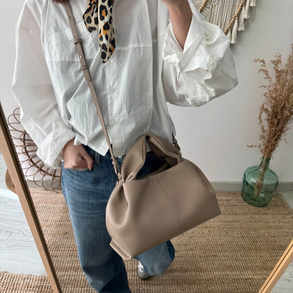 Bolso pliegue piel taupe