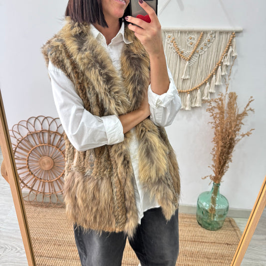 Chaleco de pelo natural beige y caramelo