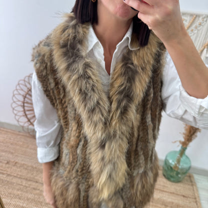 Chaleco de pelo natural beige y caramelo