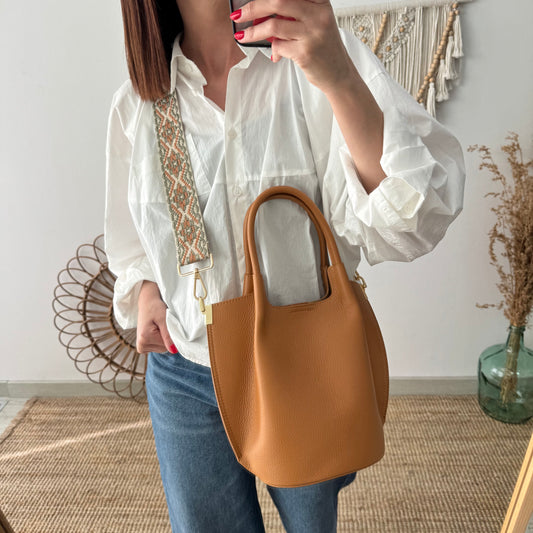 Bolso bucket asas rígidas camel