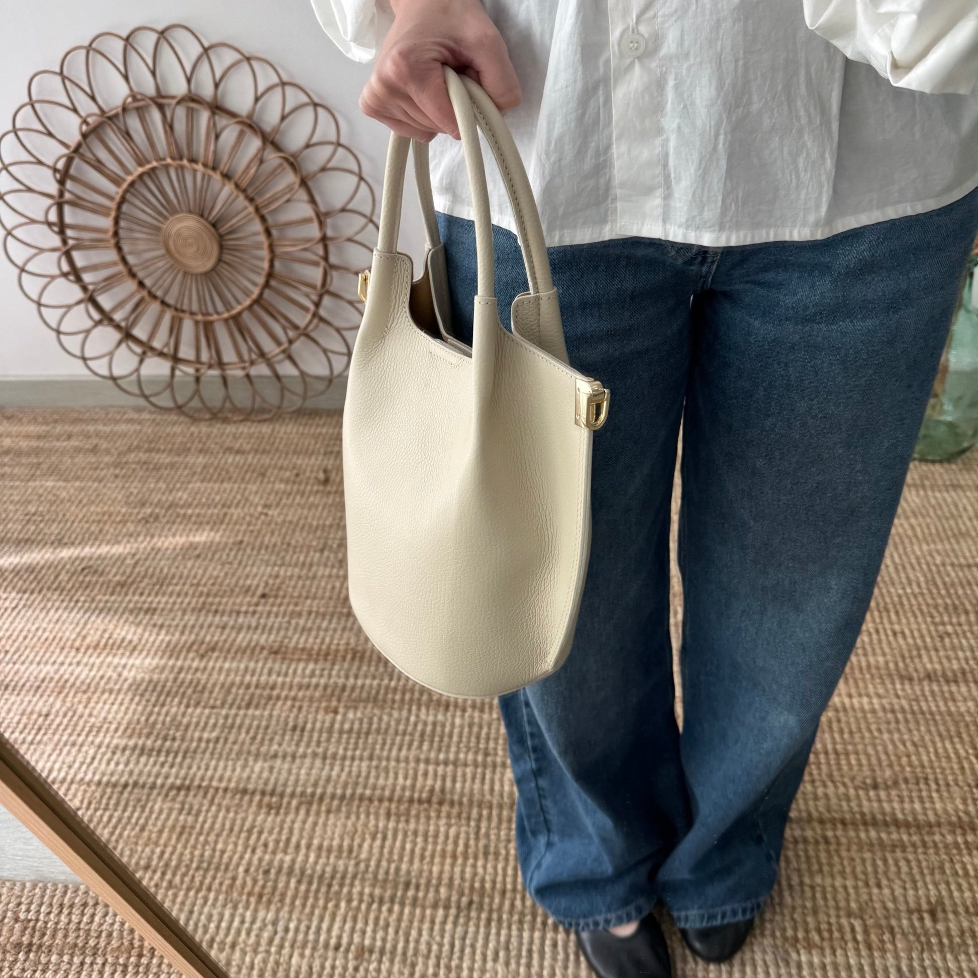Bolso bucket asas rígidas beige - Bubbleshopbcn