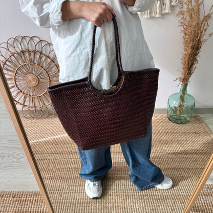 Capazo de piel trenzada marrón