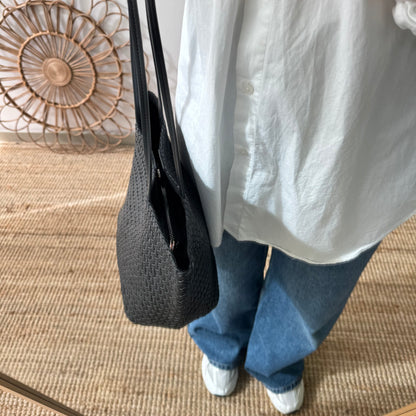 Bolso en piel trenzada negro