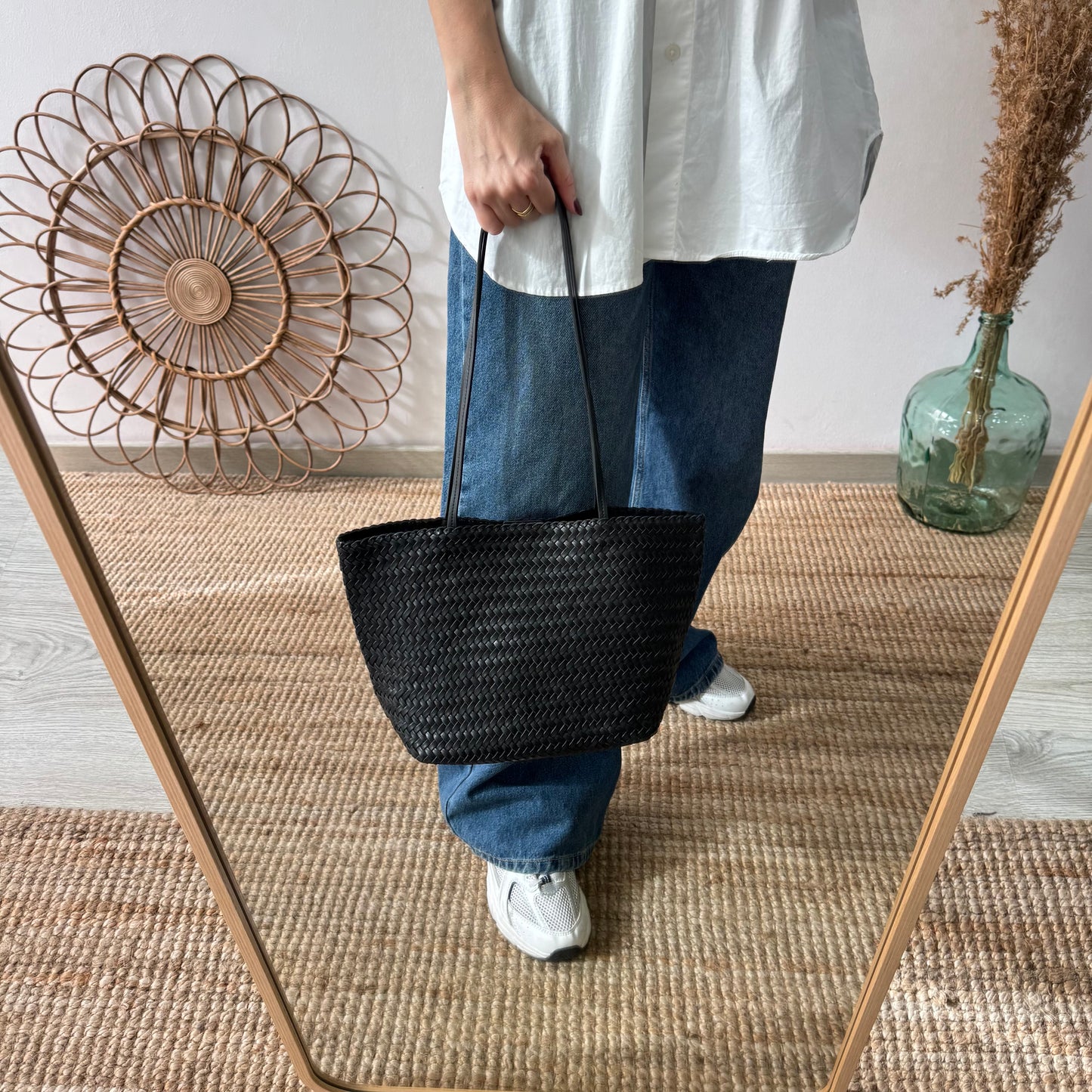 Bolso en piel trenzada negro