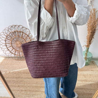 Bolso en piel trenzada granate