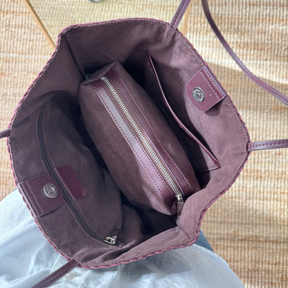 Bolso en piel trenzada granate