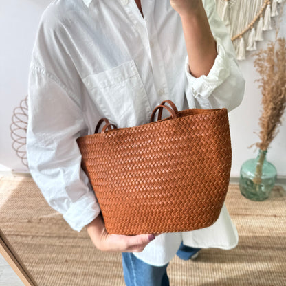 Bolso en piel trenzada camel