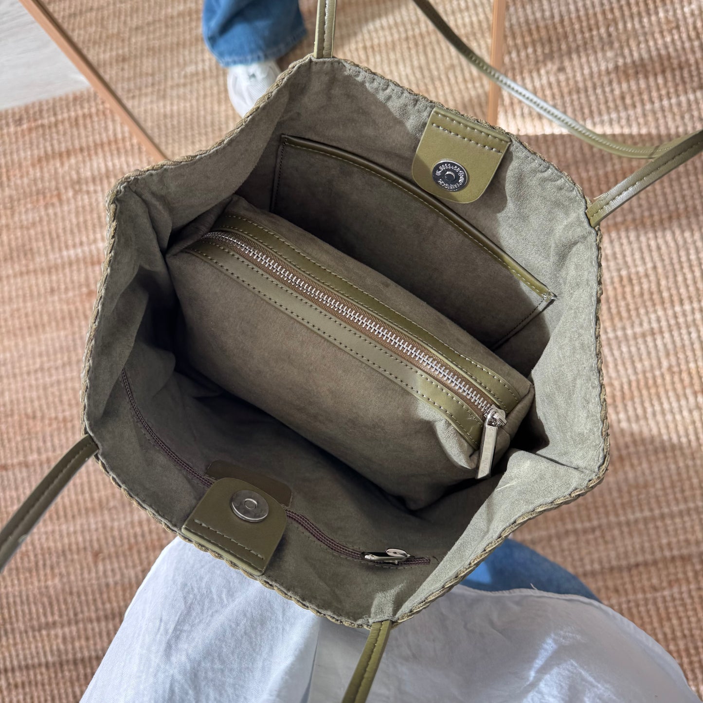 Bolso en piel trenzada caqui