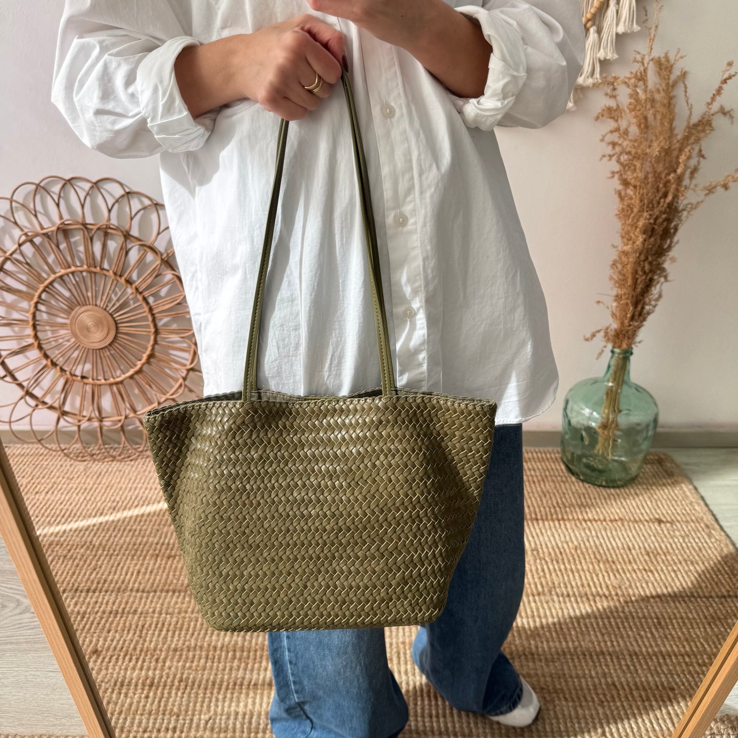 Bolso en piel trenzada caqui