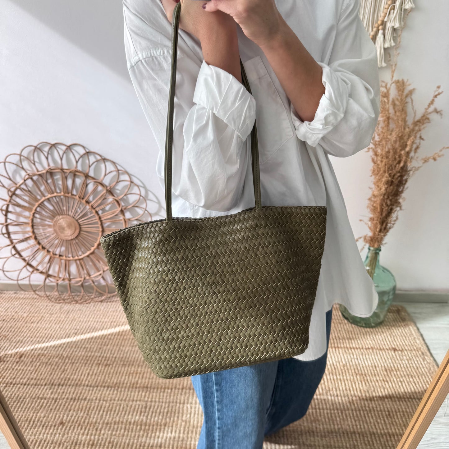 Bolso en piel trenzada caqui