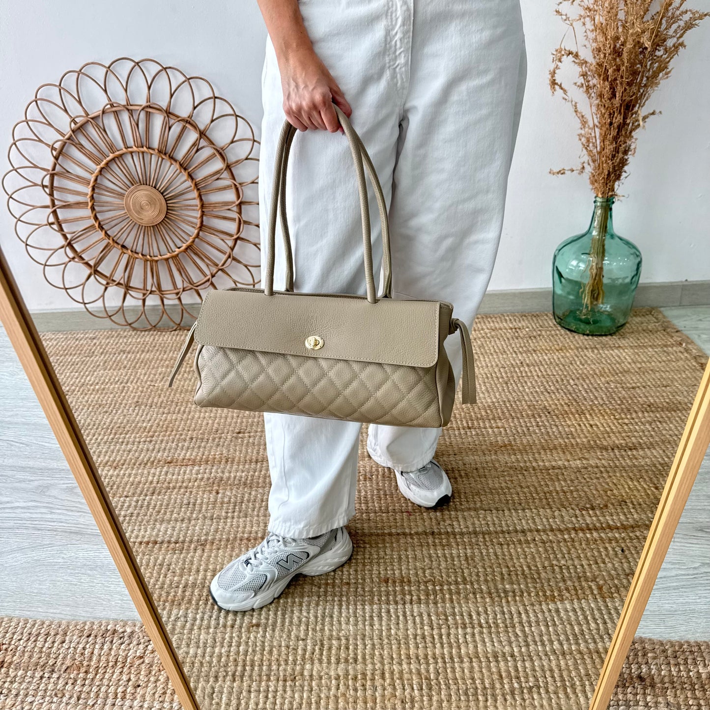 Bolso baguette taupe