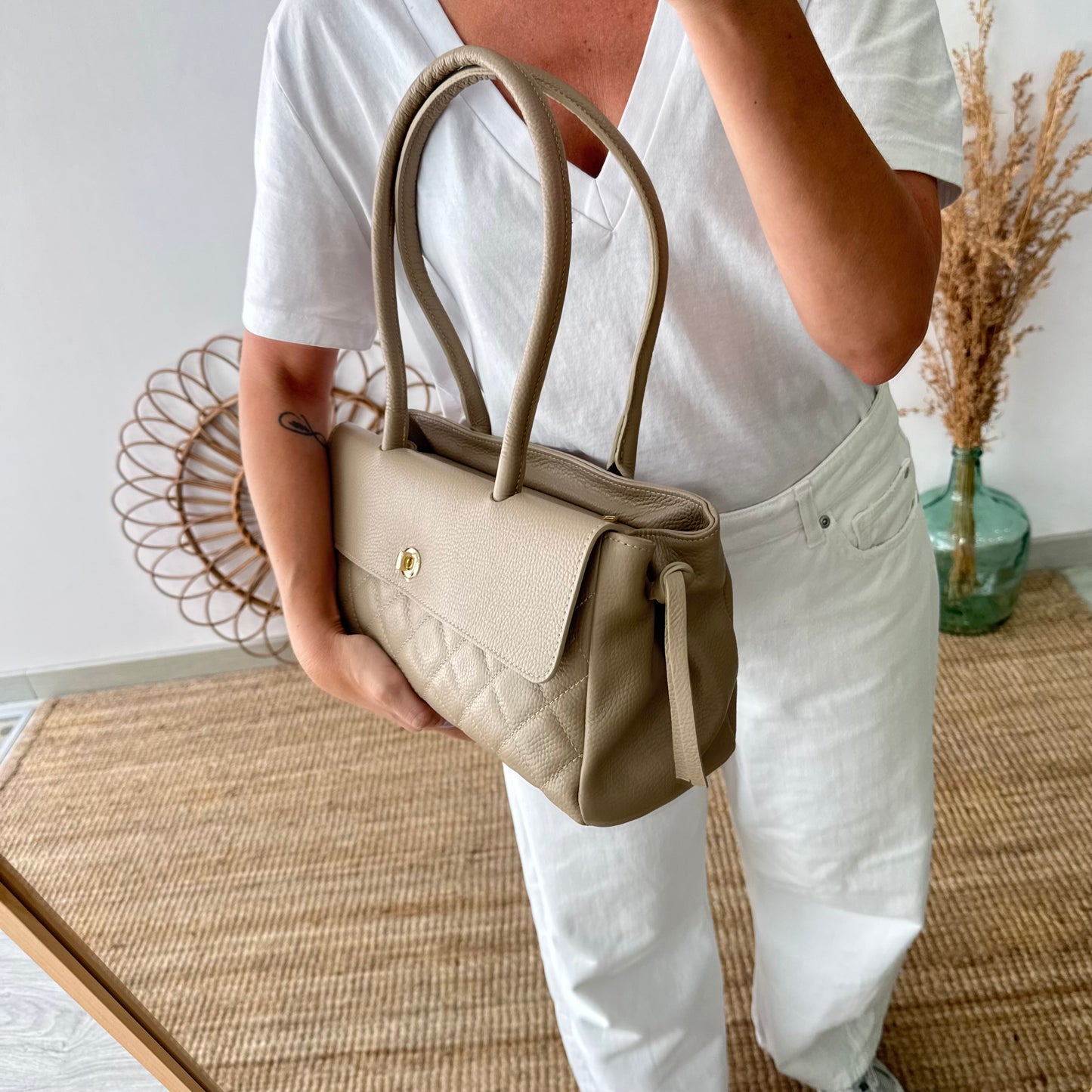 Bolso baguette taupe