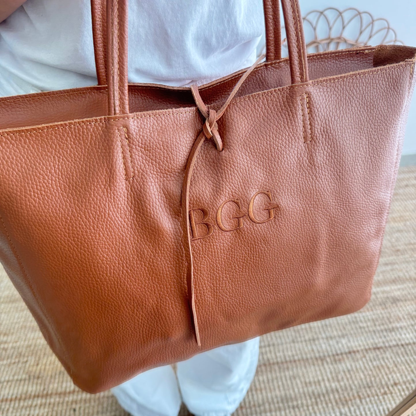 Shopper grande piel camel cremallera personalizado iniciales bordadas