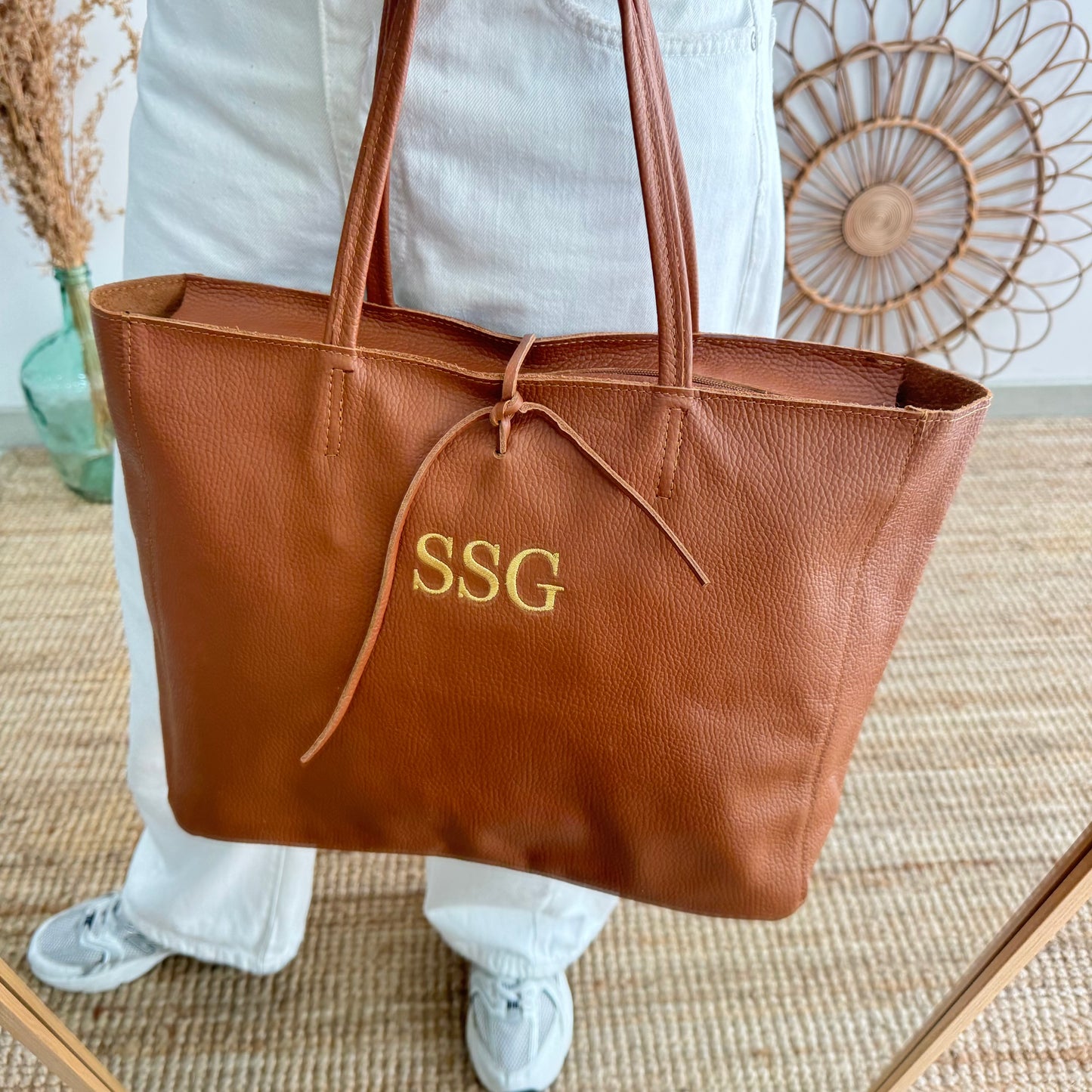 Shopper grande piel camel cremallera personalizado iniciales bordadas