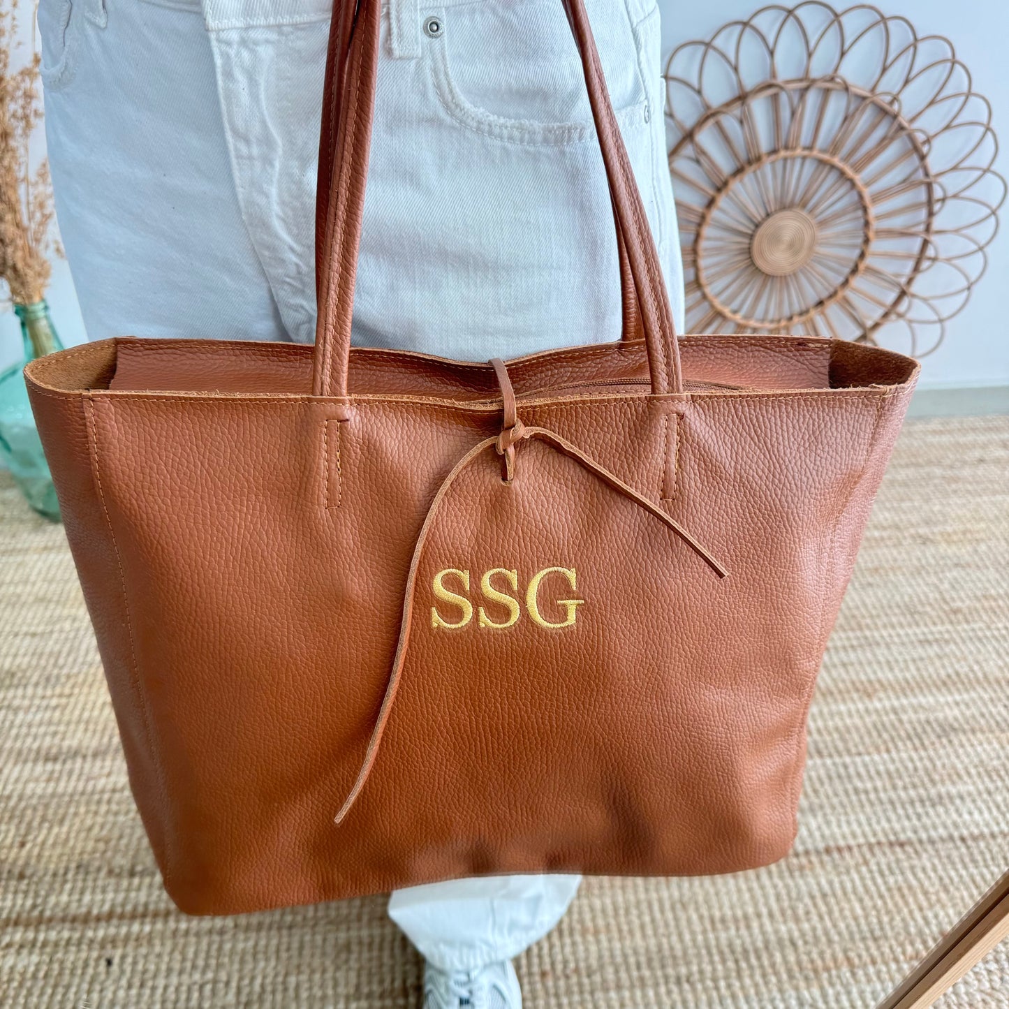 Shopper grande piel camel cremallera personalizado iniciales bordadas
