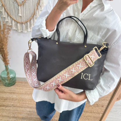 Bolso piel marrón iniciales bordadas