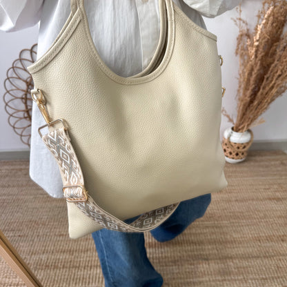 Bolso tote piel asas largas beige iniciales bordadas