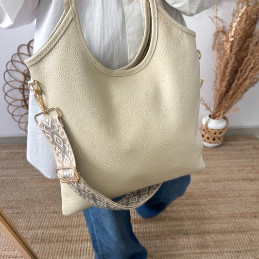 Bolso tote piel asas largas beige iniciales bordadas