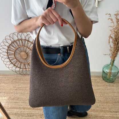 Bolso hobo combinado piel y rafia marrón