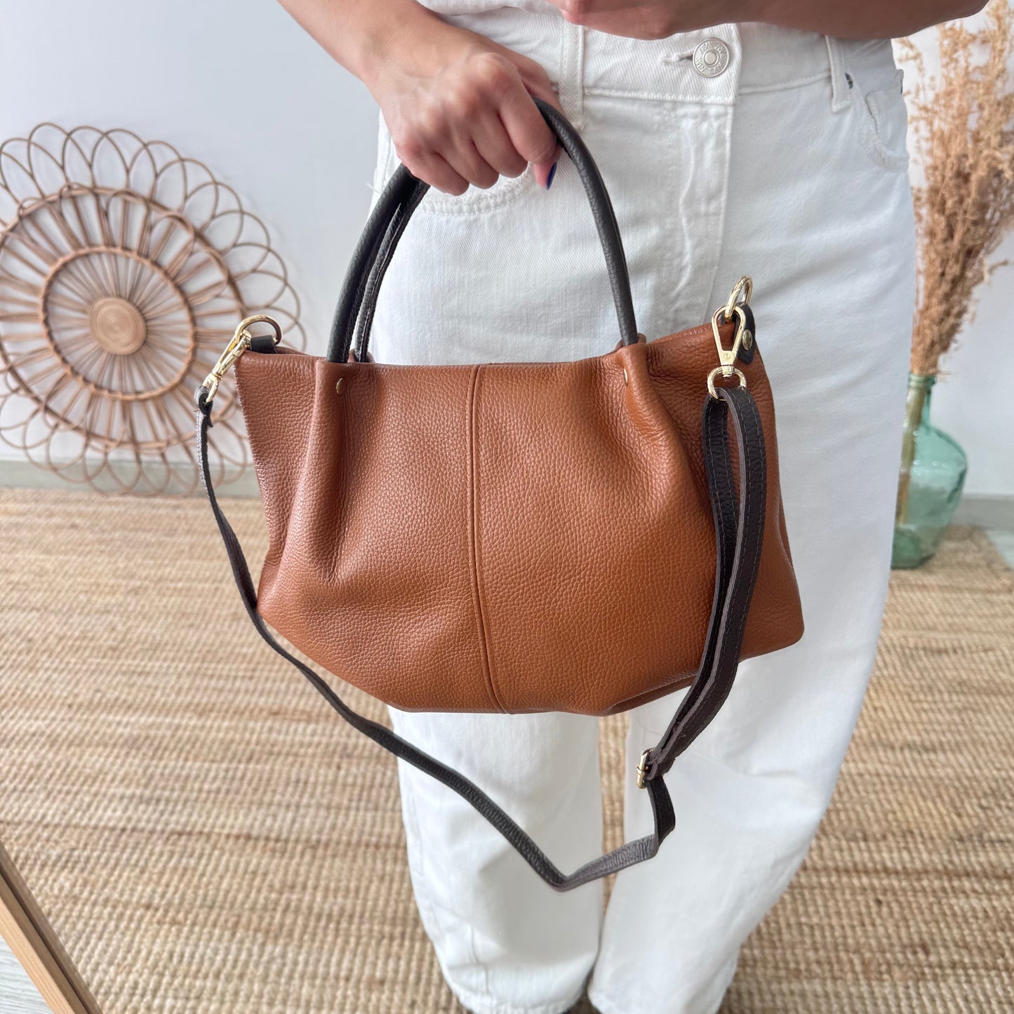 Bolso piel camel asas contraste marrón