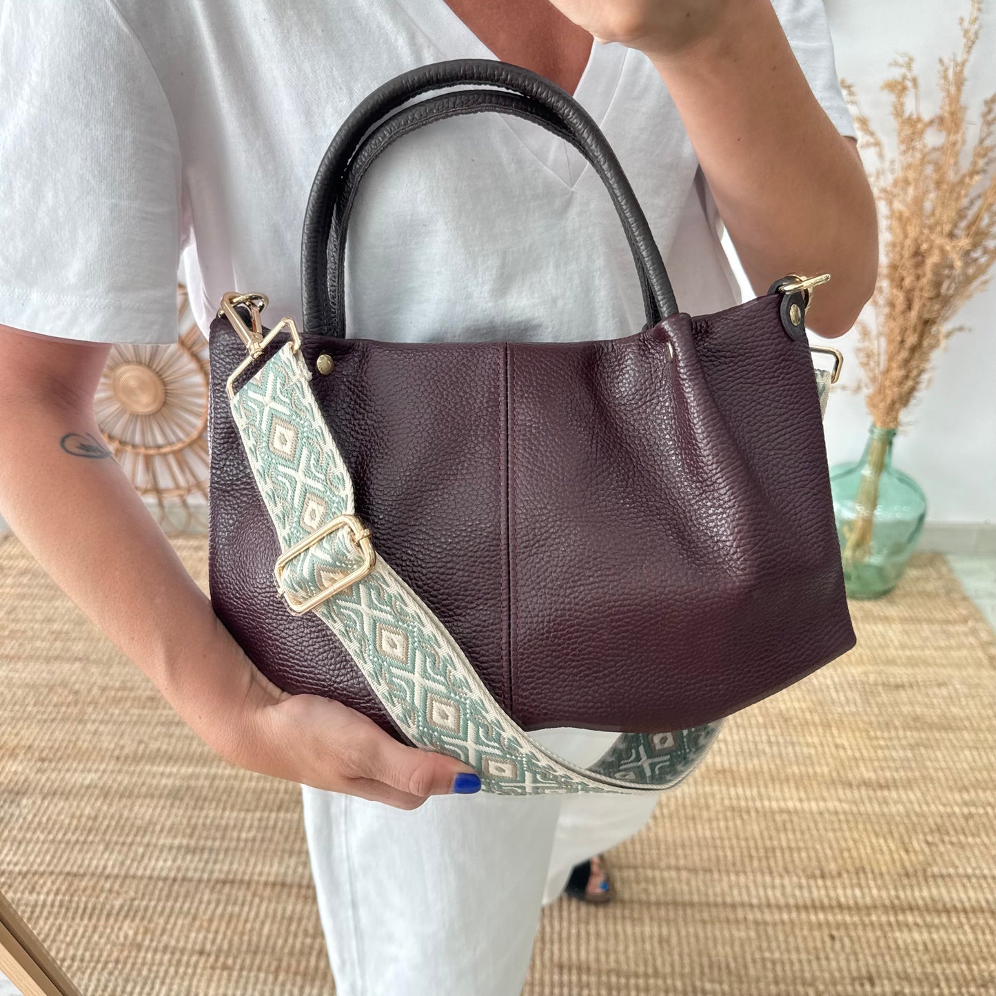 Bolso piel granate asas contraste marrón