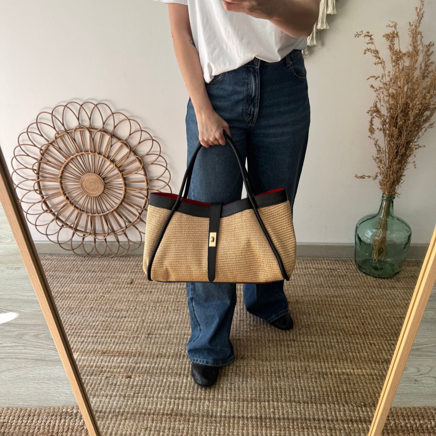 Bolso shopping piel y rafia negro