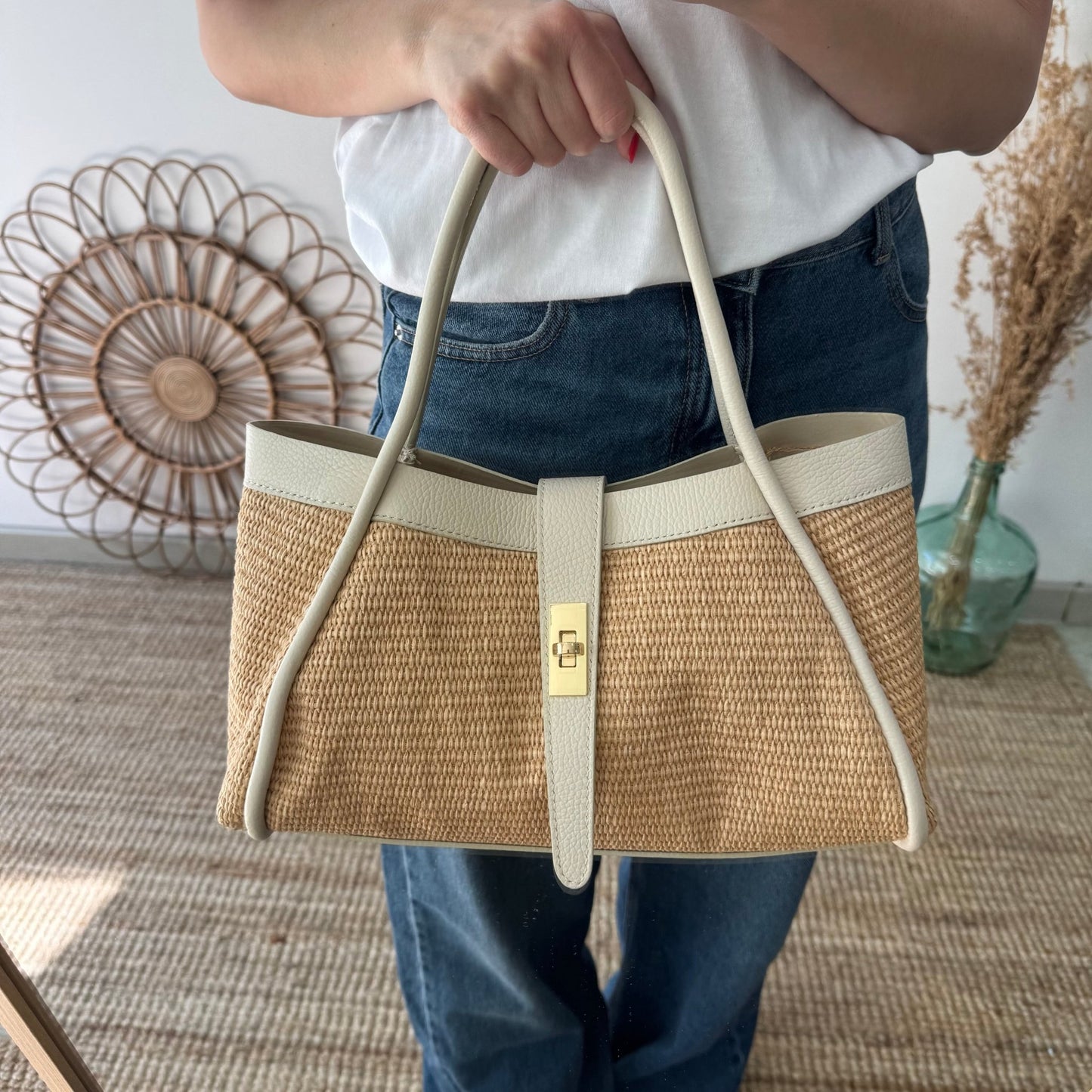 Bolso shopping piel y rafia beige mediano