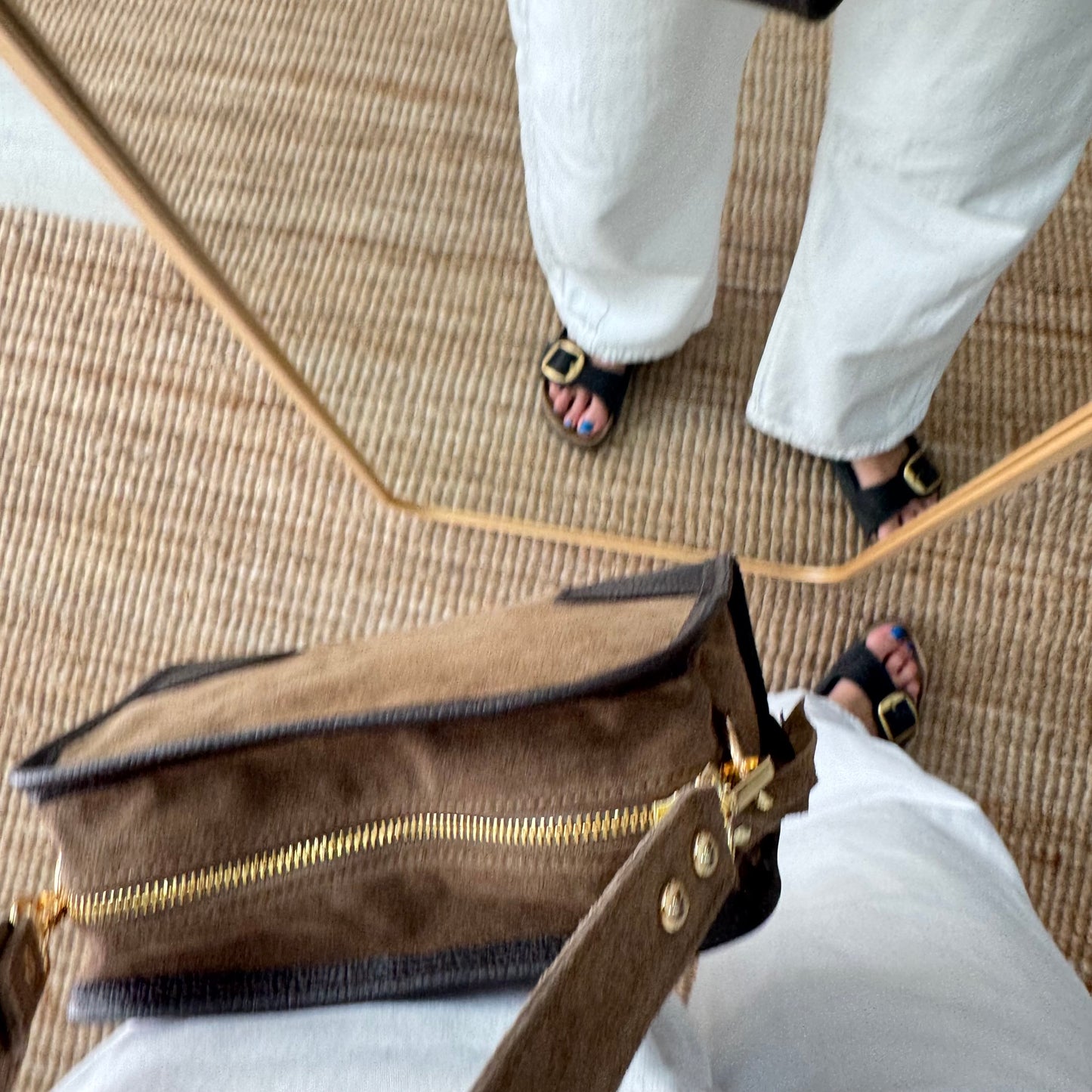 Bolso baúl serraje taupe y piel marrón
