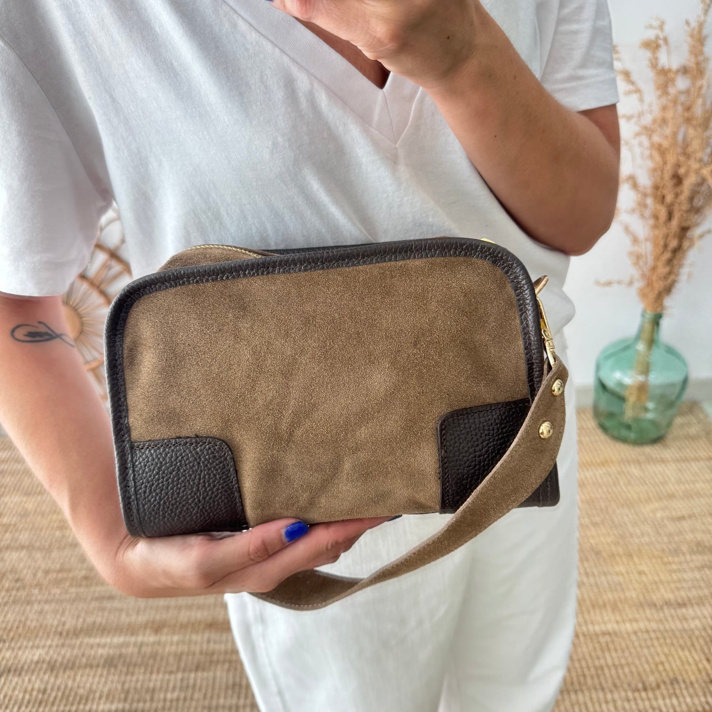 Bolso baúl serraje taupe y piel marrón