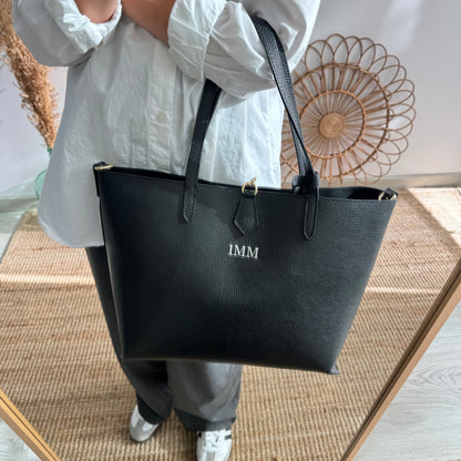 Bolso shopper piel negro cierre iniciales bordadas