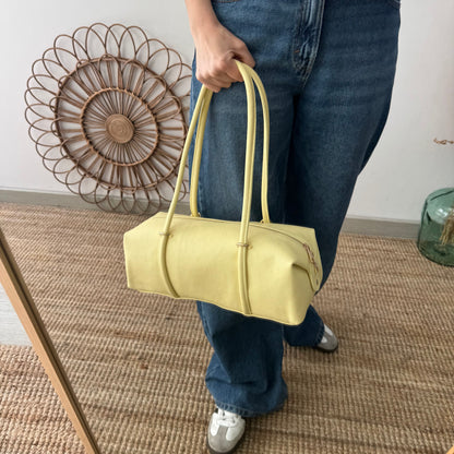 Bolso bowling de piel amarillo