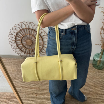 Bolso bowling de piel amarillo