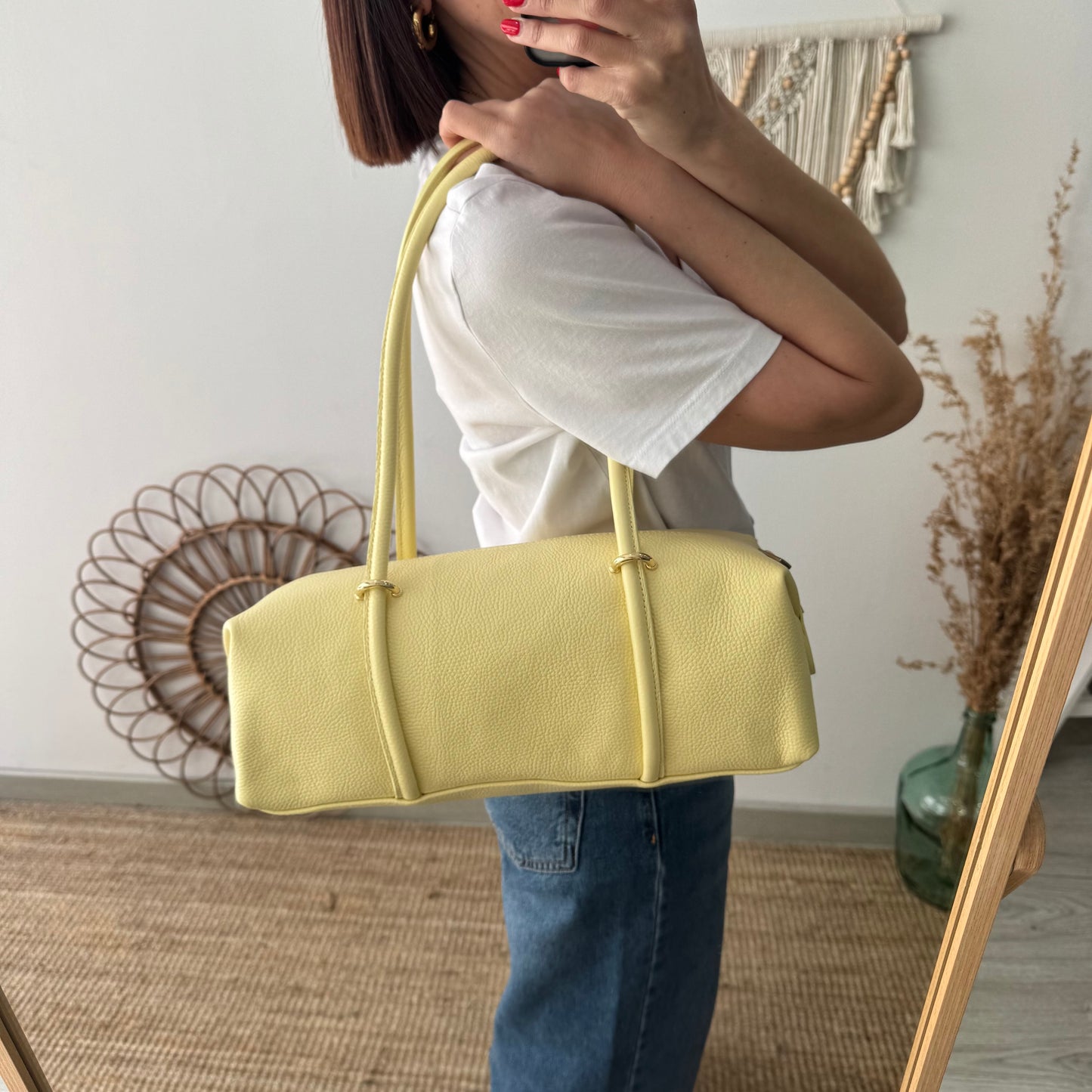 Bolso bowling de piel amarillo