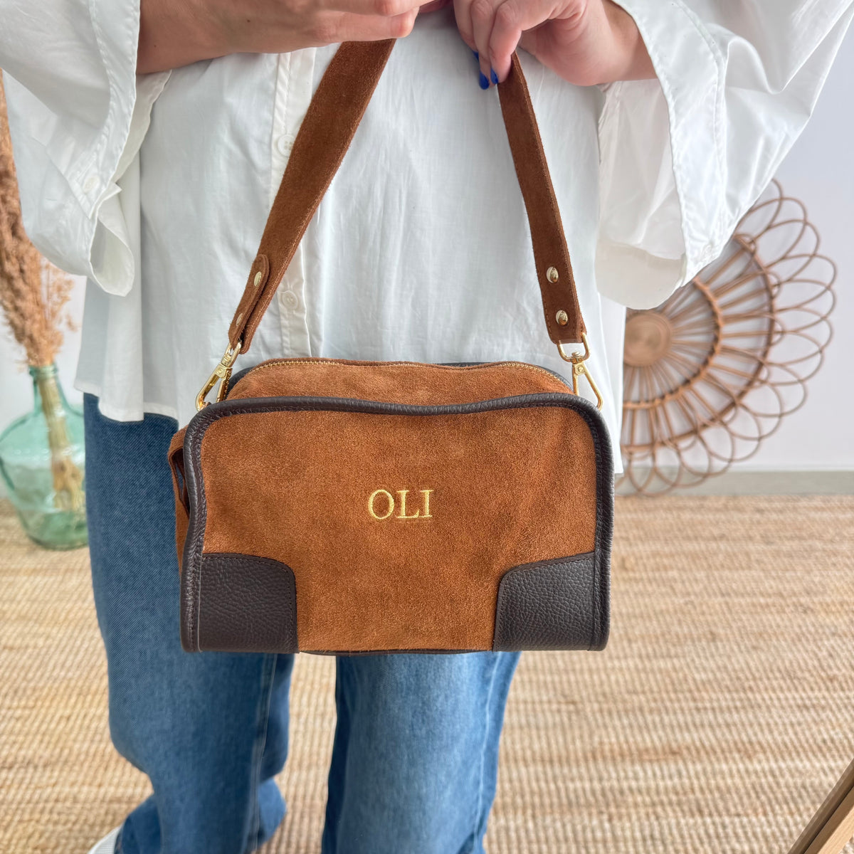 Bolso baúl serraje camel y piel marrón