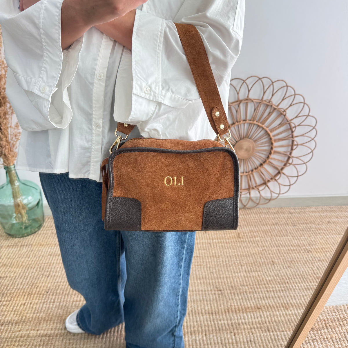 Bolso baúl serraje camel y piel marrón