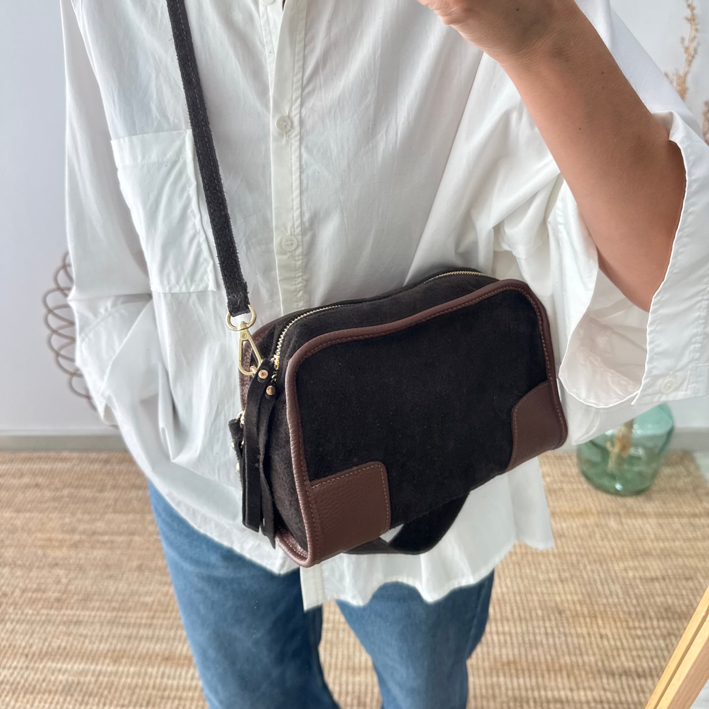 Bolso baúl serraje marrón y piel marrón