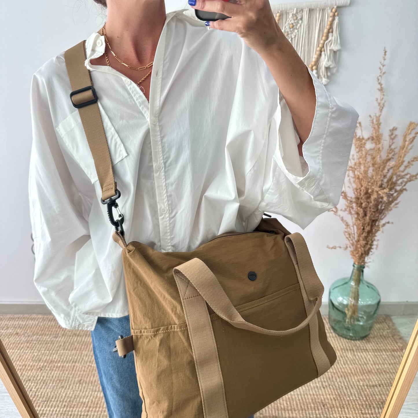 Bolso nylon multibolsillos camel