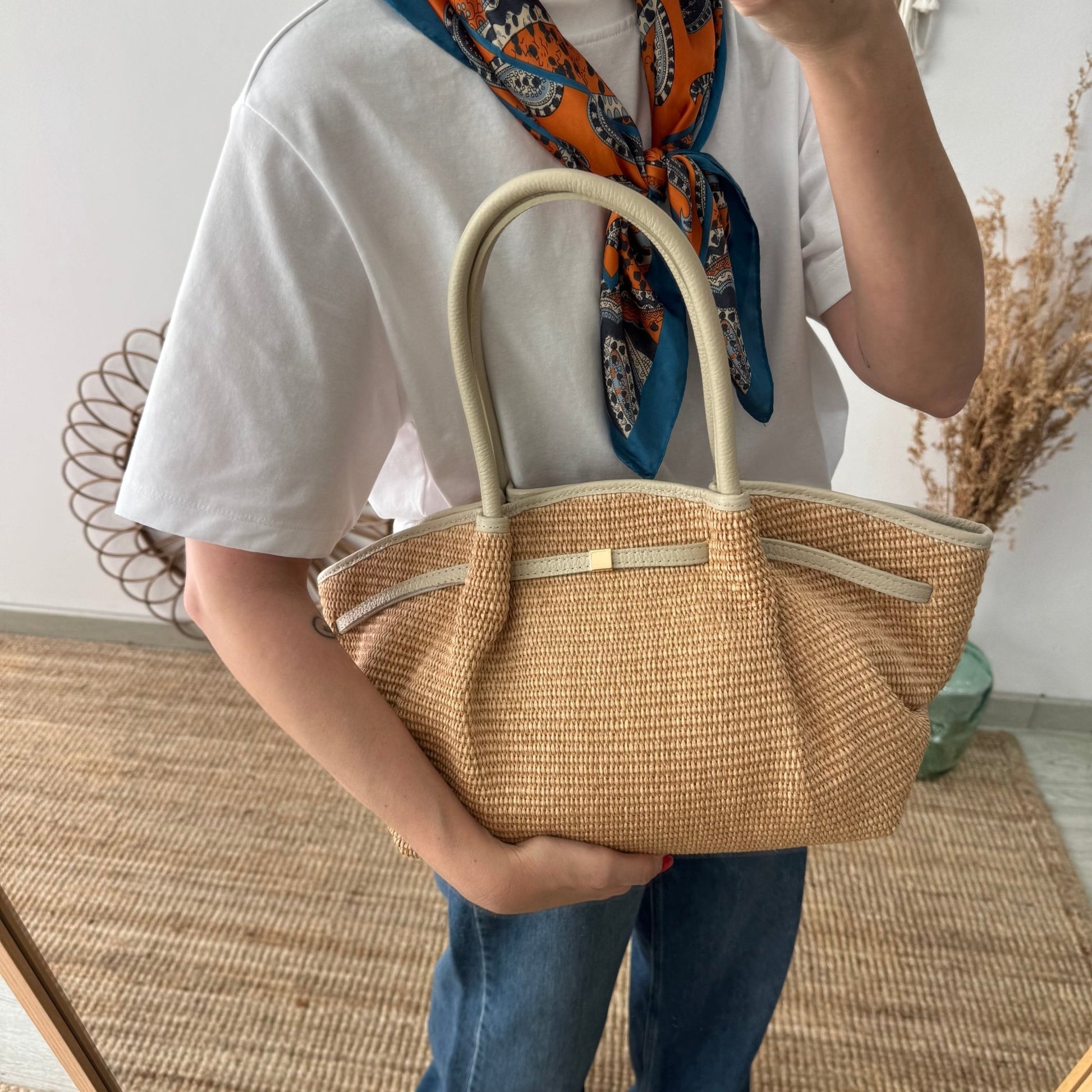 Bolso saco estructurado rafia y piel beige - Bubbleshopbcn