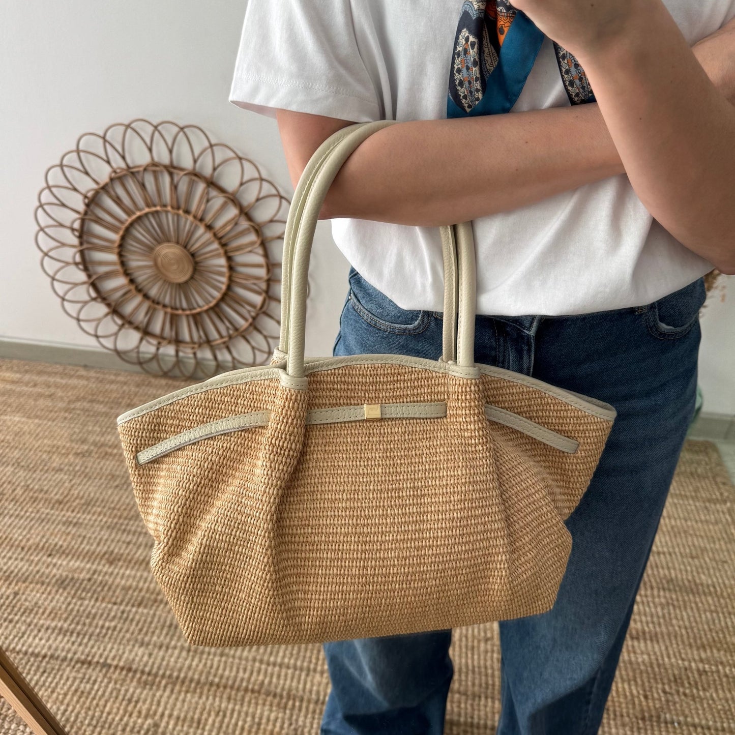 Bolso saco estructurado rafia y piel beige - Bubbleshopbcn