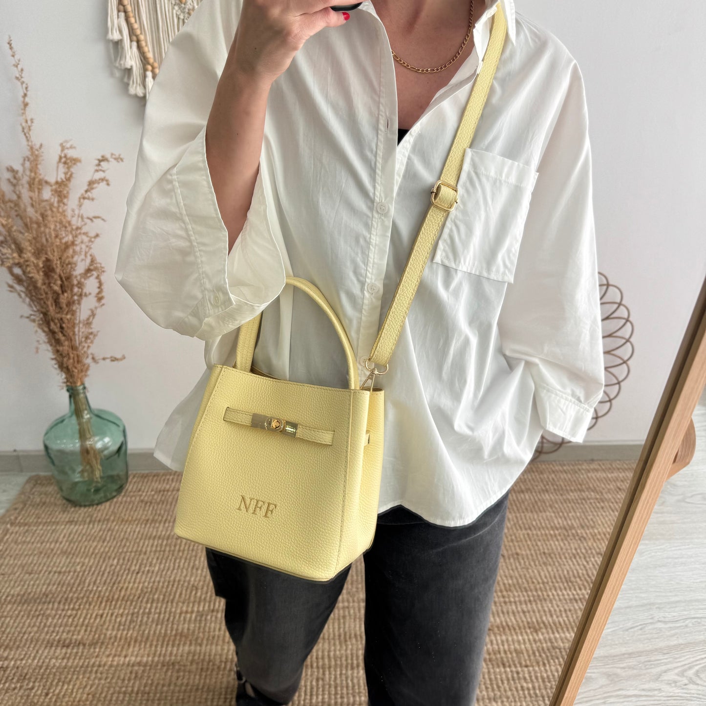 Mini tote trapecio amarillo