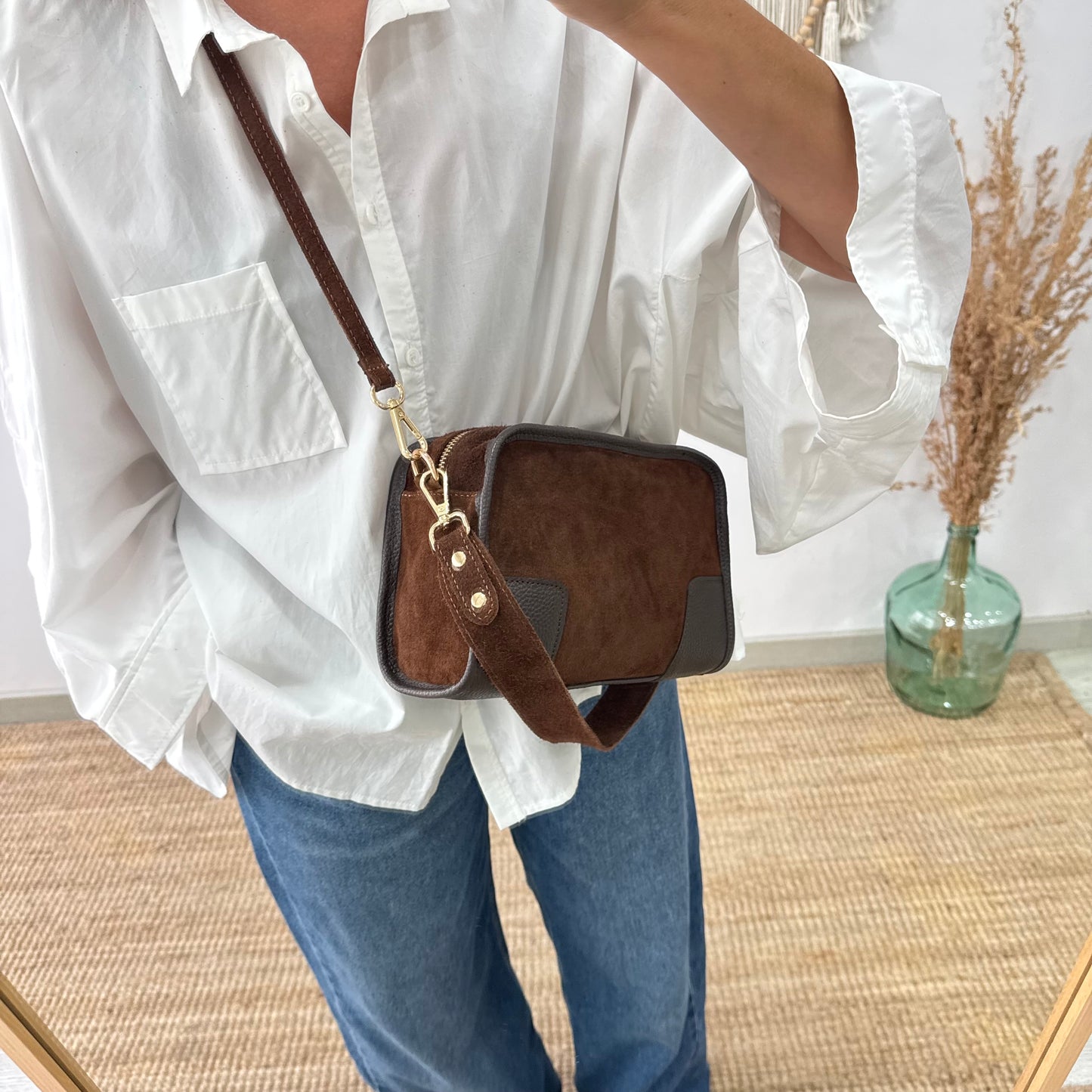Bolso baúl serraje marrón claro y piel marrón