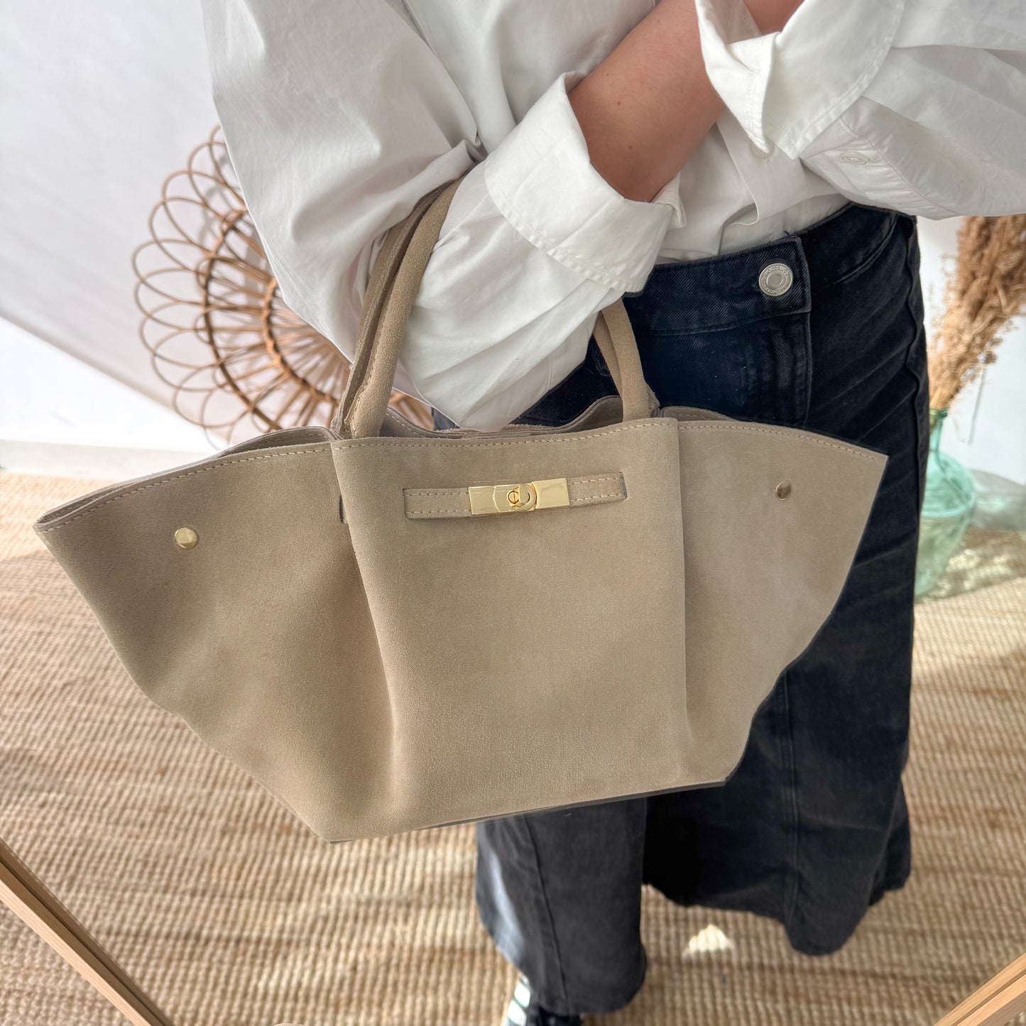 Bolso tote cierre serraje beige