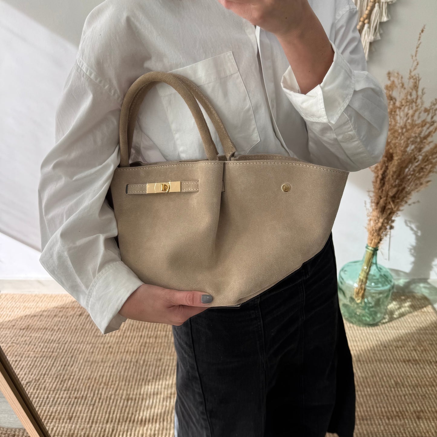 Bolso tote cierre serraje beige