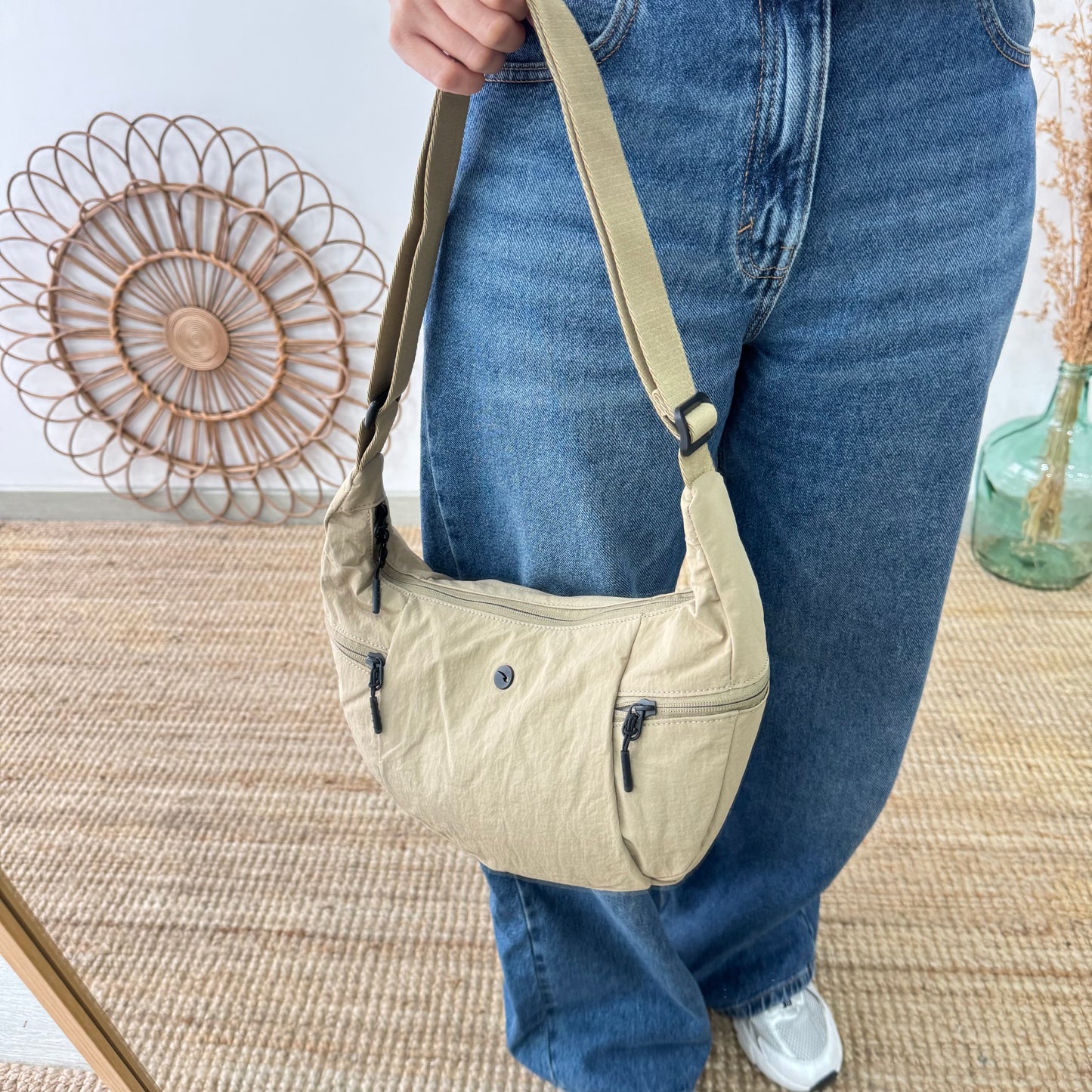 Bandolera nylon beige