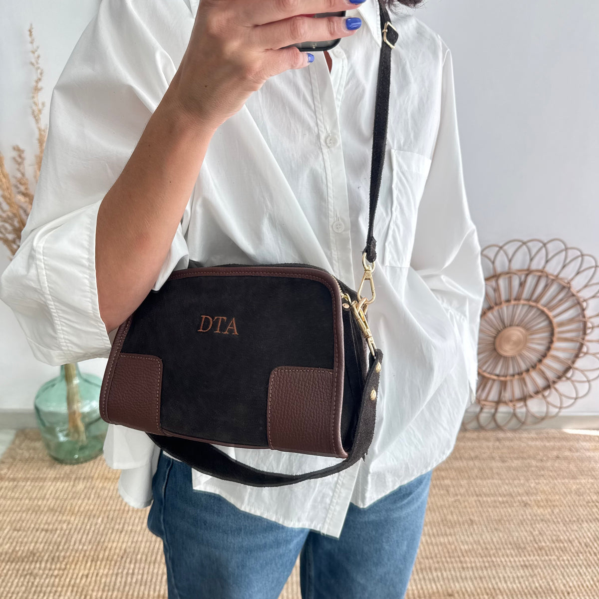 Bolso baúl serraje marrón y piel marrón