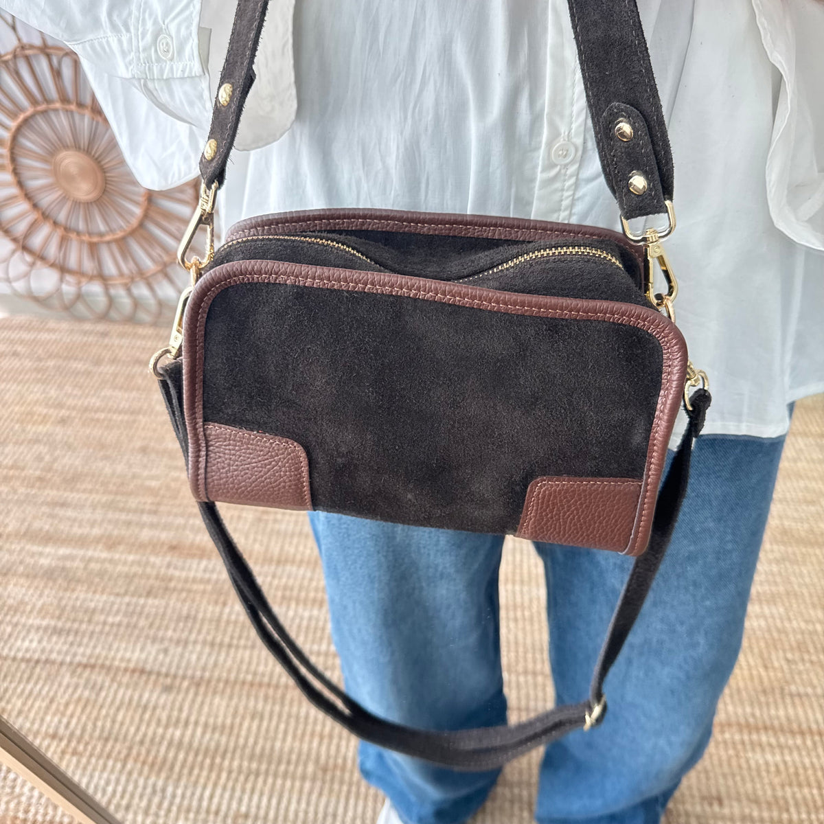 Bolso baúl serraje marrón y piel marrón