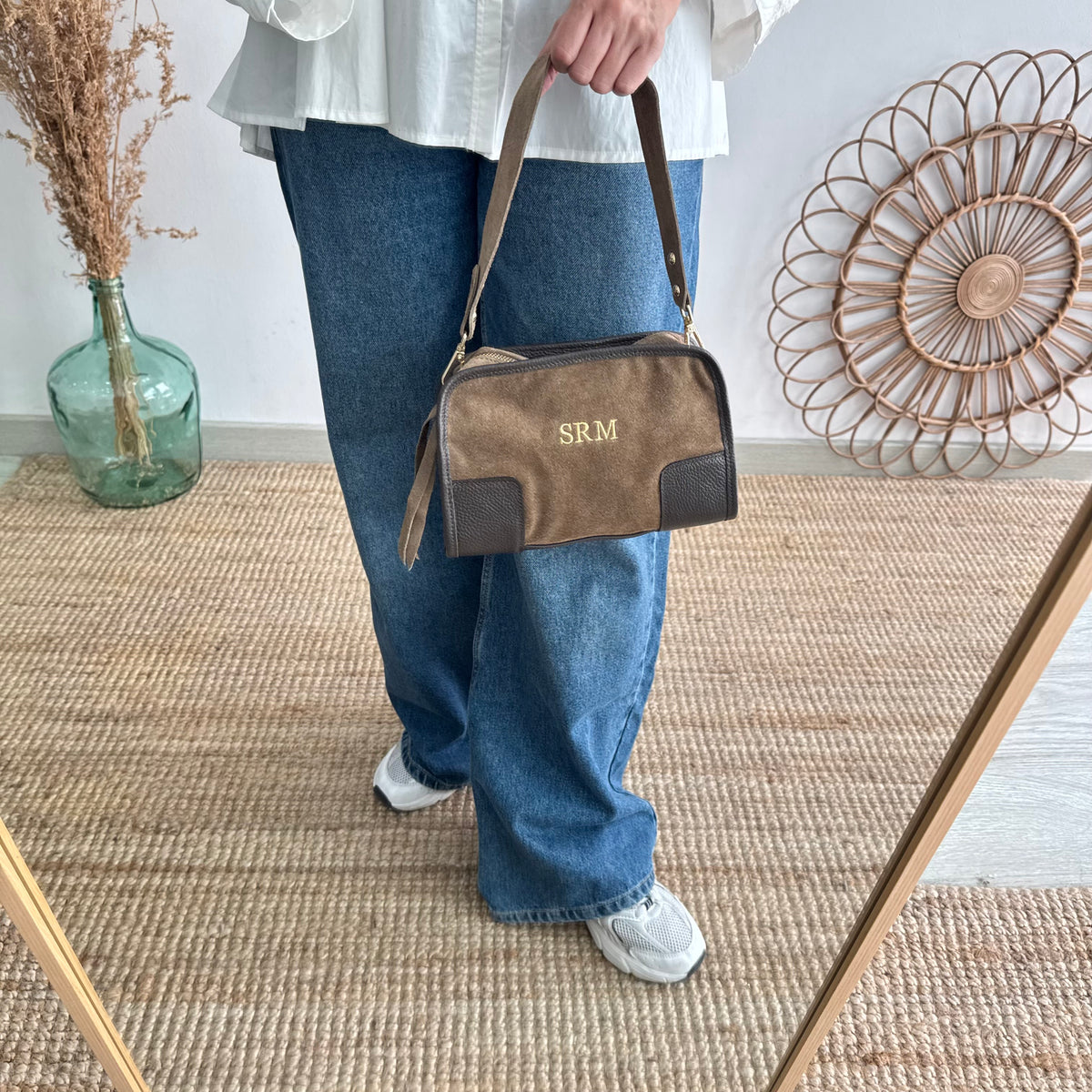 Bolso baúl serraje taupe y piel marrón